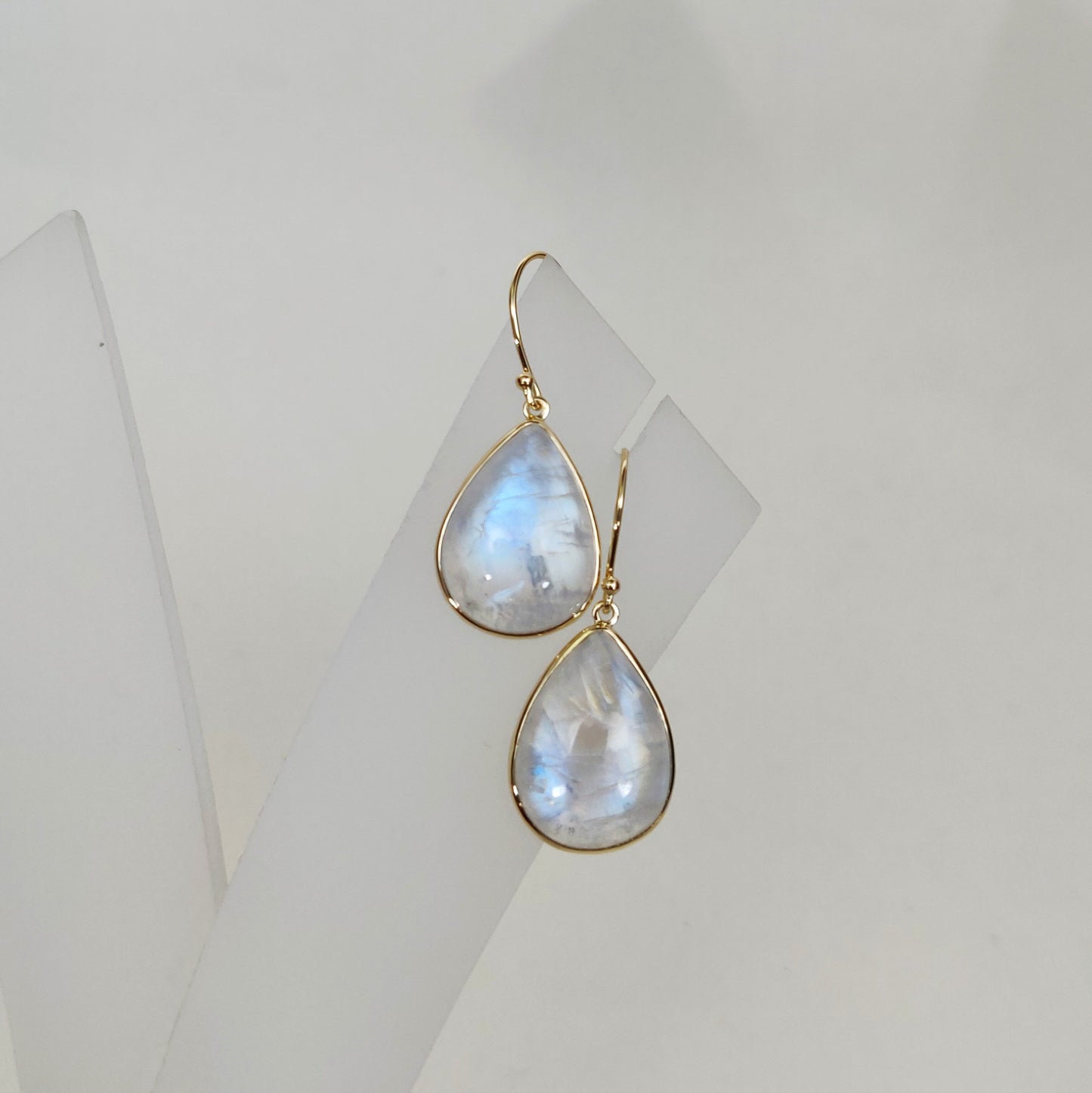 Rainbow Moonstone 14k Solid Gold Earrings ,14K Yellow Gold Natural Blue Rainbow Moonstone Earrings , June Birthstone, Moonstone Jewelry