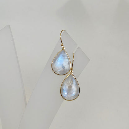 Rainbow Moonstone 14k Solid Gold Earrings ,14K Yellow Gold Natural Blue Rainbow Moonstone Earrings , June Birthstone, Moonstone Jewelry