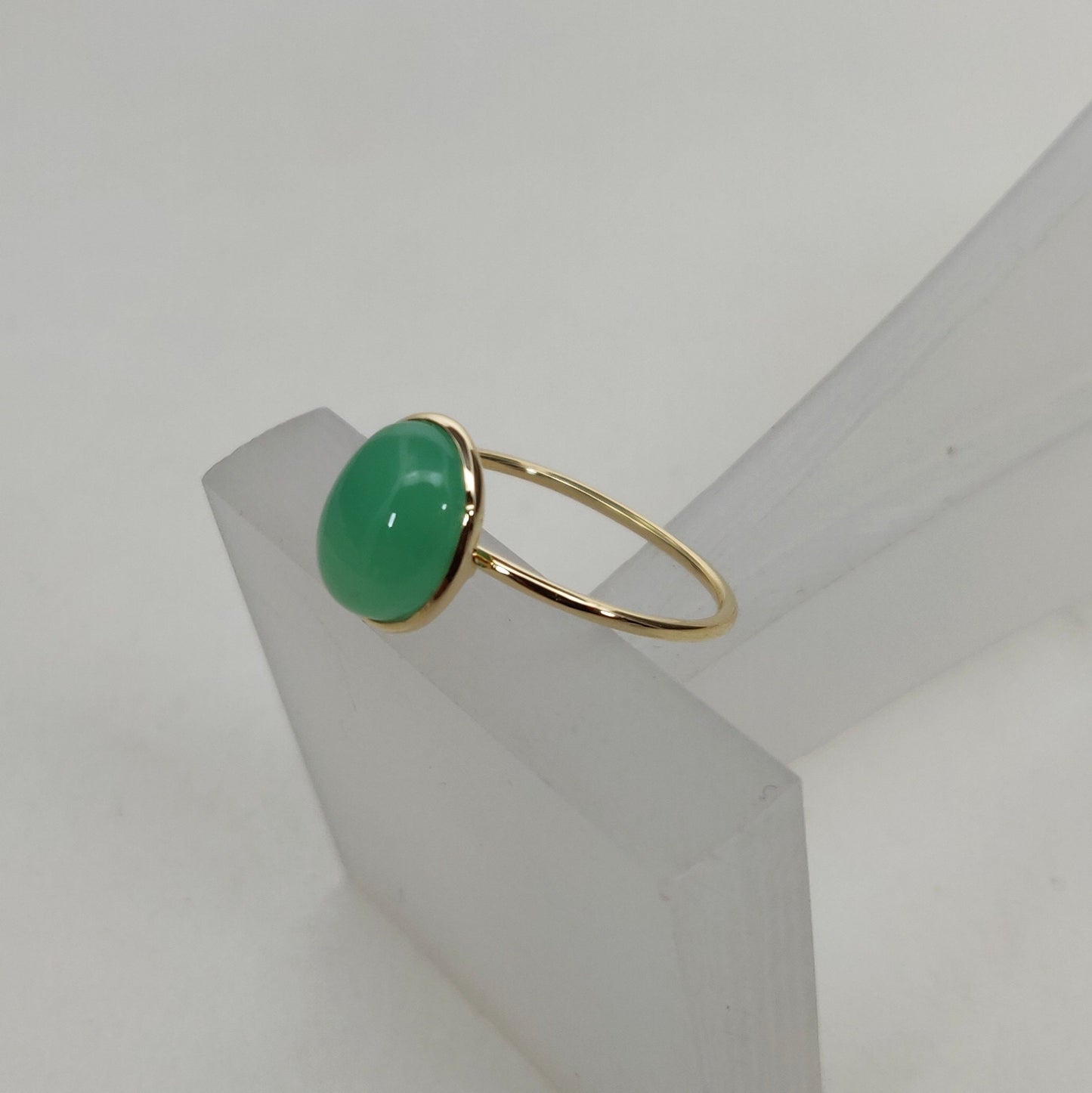 Natural Chrysoprase Ring, 14K Solid Yellow Gold Chrysoprase Ring ,May Birthstone Ring, Bezel Ring, Oval Ring, Anniversary Present