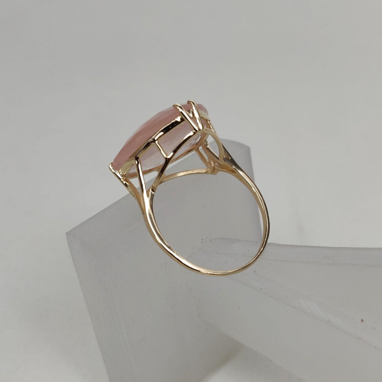 Natural Rose Quartz Ring, 14K Solid Yellow Gold Rose Quartz Ring, January Birthstone Ring, Prong Ring, Trillion Ring, Anniversary Present