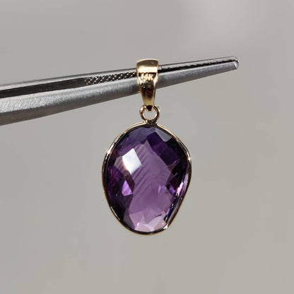 Colgante de amatista violeta natural, colgante de amatista violeta de oro macizo de 14 quilates, collar con colgante de oro macizo, piedra natal de febrero, regalo de Navidad