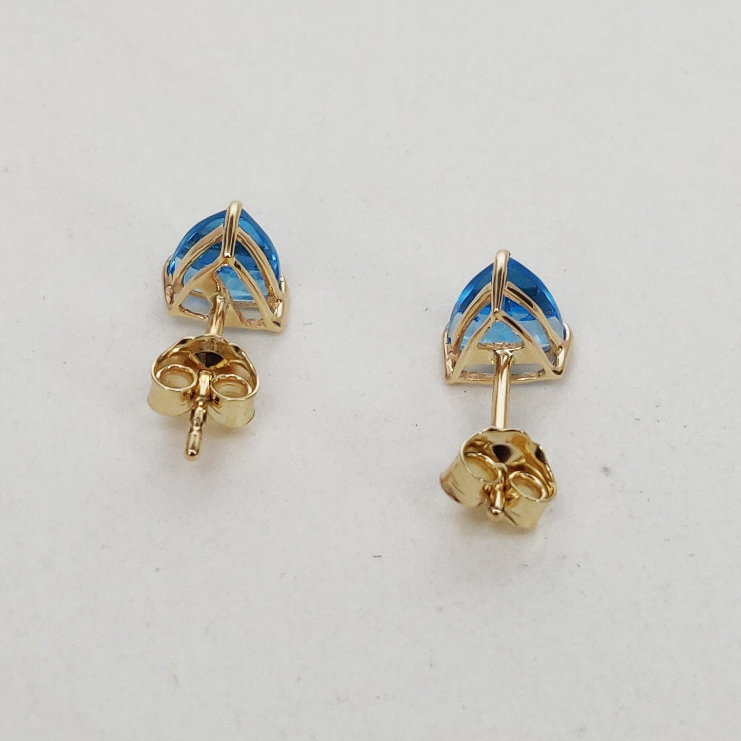 Natural Swiss Blue Topaz Stud Earring, 14K Solid Yellow Gold Swiss Blue Topaz Earring, December Birthstone, Christmas Gift, Topaz Jewelry