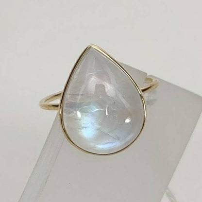 Natural Rainbow Moonstone Ring, 14K Solid Yellow Gold Blue Moonstone Ring, June Birthstone Ring, Bezel Ring, Pear Ring, Anniversary Present