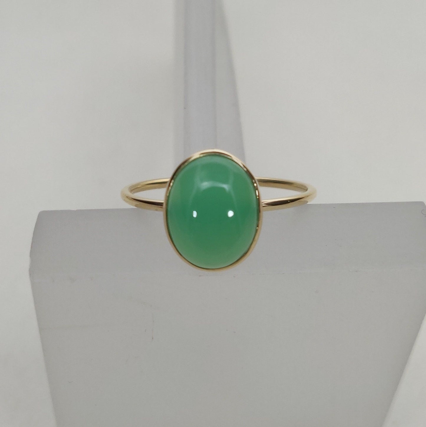 Natural Chrysoprase Ring, 14K Solid Yellow Gold Chrysoprase Ring ,May Birthstone Ring, Bezel Ring, Oval Ring, Anniversary Present