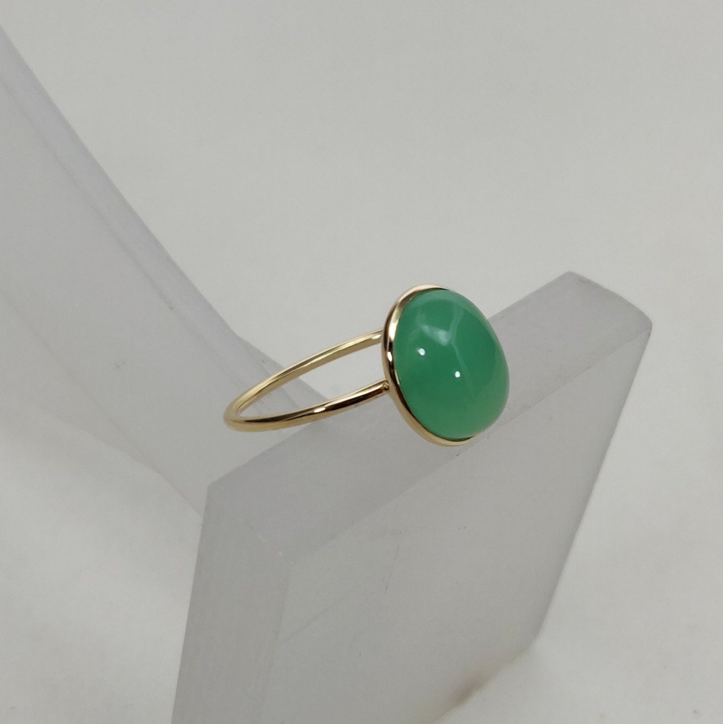 Natural Chrysoprase Ring, 14K Solid Yellow Gold Chrysoprase Ring ,May Birthstone Ring, Bezel Ring, Oval Ring, Anniversary Present