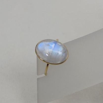 Natural  Rainbow Moonstone Ring, 14K Solid Yellow Gold Blue Moonstone Ring, June Birthstone Ring, Bezel Ring, Oval Ring, Anniversary Gift