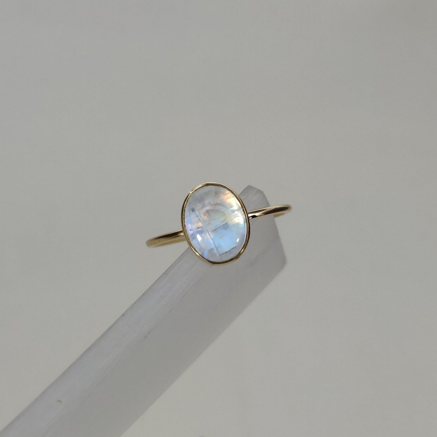 Natural Rainbow Moonstone Ring, 14K Solid Yellow Blue Moonstone Gold Ring, June Birthstone Ring, Bezel Ring, Oval Ring, Christmas Present