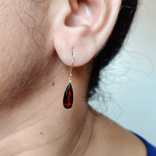 Natural Garnet 14k Solid Gold Earring, 14K Yellow Gold Garnet Earrings , January Birthstone, Birthday Present, Garnet Jewelry, Bezel Earring