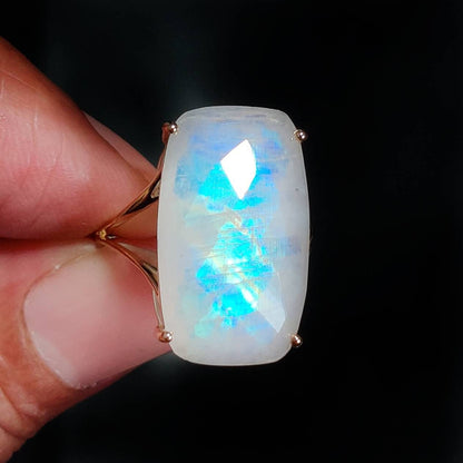 Natural Rainbow Moonstone Ring, 14K Solid Yellow Gold Blue Moonstone Ring,June Birthstone Ring, Prong Ring, Rectangle Ring, Christmas Gift