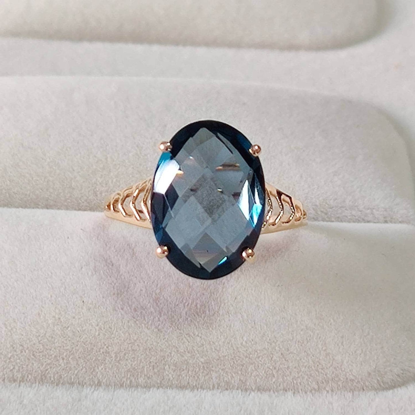 14K Yellow Solid Gold London Blue Topaz Ring, Natural London Blue Topaz Ring, December Birthstone Ring, Blue Topaz Jewelry, Prong Rings