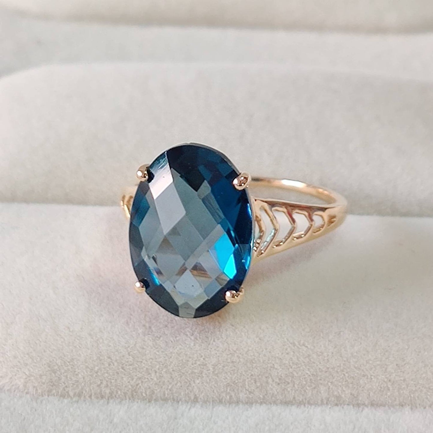 14K Yellow Solid Gold London Blue Topaz Ring, Natural London Blue Topaz Ring, December Birthstone Ring, Blue Topaz Jewelry, Prong Rings