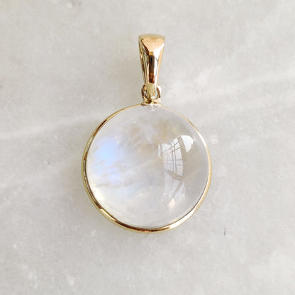 Natural Rainbow Moonstone Pendant, 14K Solid Yellow Gold Pendant, June Birthstone Pendant, Bezel Pendant, Moonstone Jewelry, Christmas Gift