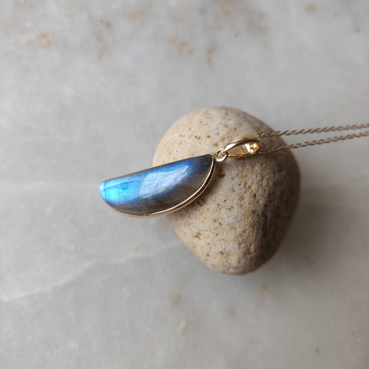 Natural Labradorite Pendant, 14K Solid Gold Labradorite Pendant, Bezel Pendant, November Birthstone, Fancy Labradorite Jewelry