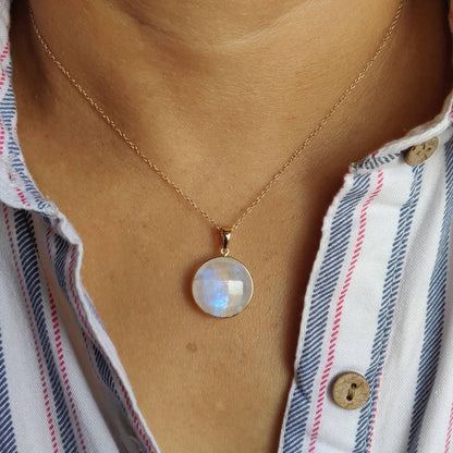 Natural Rainbow Moonstone Pendant, 14K Solid Yellow Gold Moonstone Pendant, June Birthstone Pendant, Blue Moonstone Jewelry, Christmas Gift