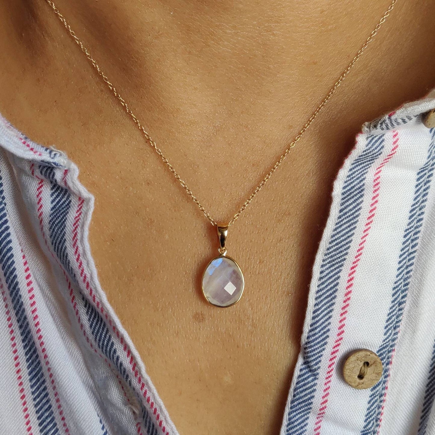 Natural Rainbow Moonstone Pendant, 14K Solid Yellow Gold Moonstone Pendant, Bezel Pendant, Blue Moonstone Jewelry, Christmas Present