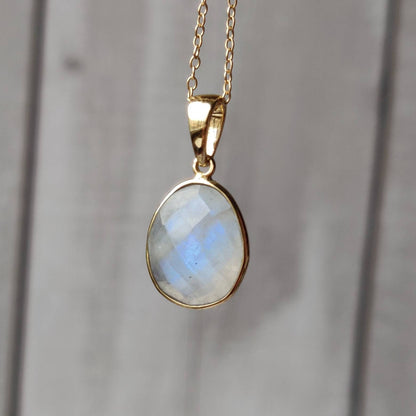 Natural Rainbow Moonstone Pendant, 14K Solid Yellow Gold Moonstone Pendant, Bezel Pendant, Blue Moonstone Jewelry, Christmas Present