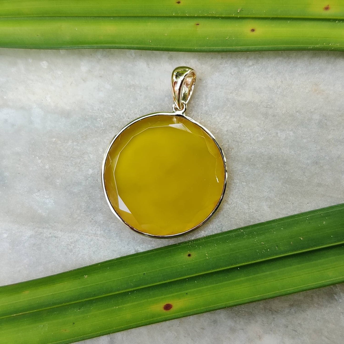 Colgante de ónix amarillo natural, colgante de ónix amarillo de oro macizo de 14 quilates, joyería de ónix amarillo, piedra natal de diciembre, regalo de aniversario