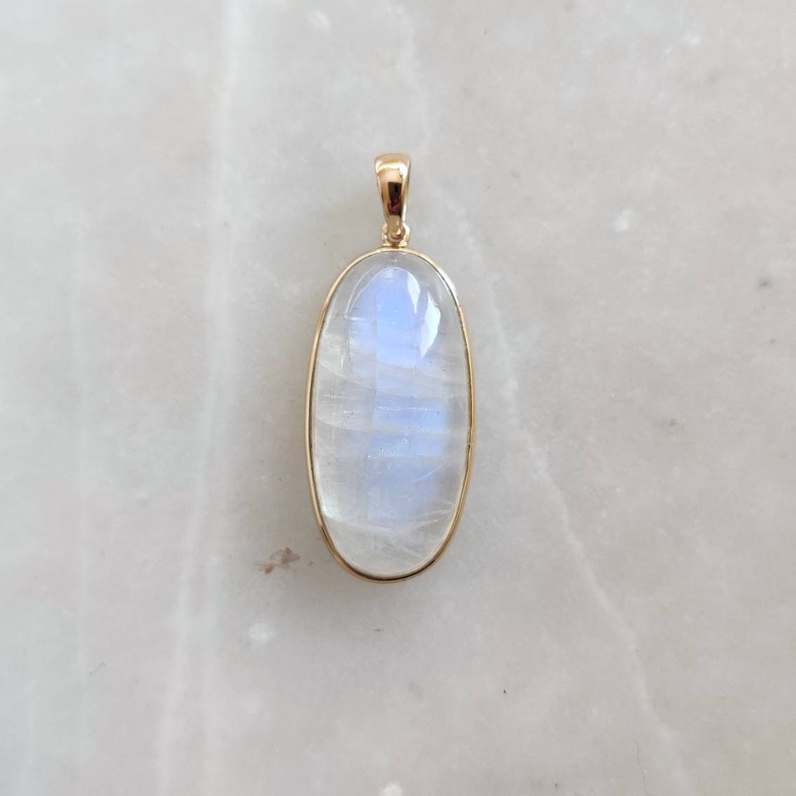 Natural Rainbow Moonstone Necklace, 14K Solid Gold Moonstone Pendant, Yellow Gold Necklace Pendant, Blue Moonstone Jewelry, June Birthstone