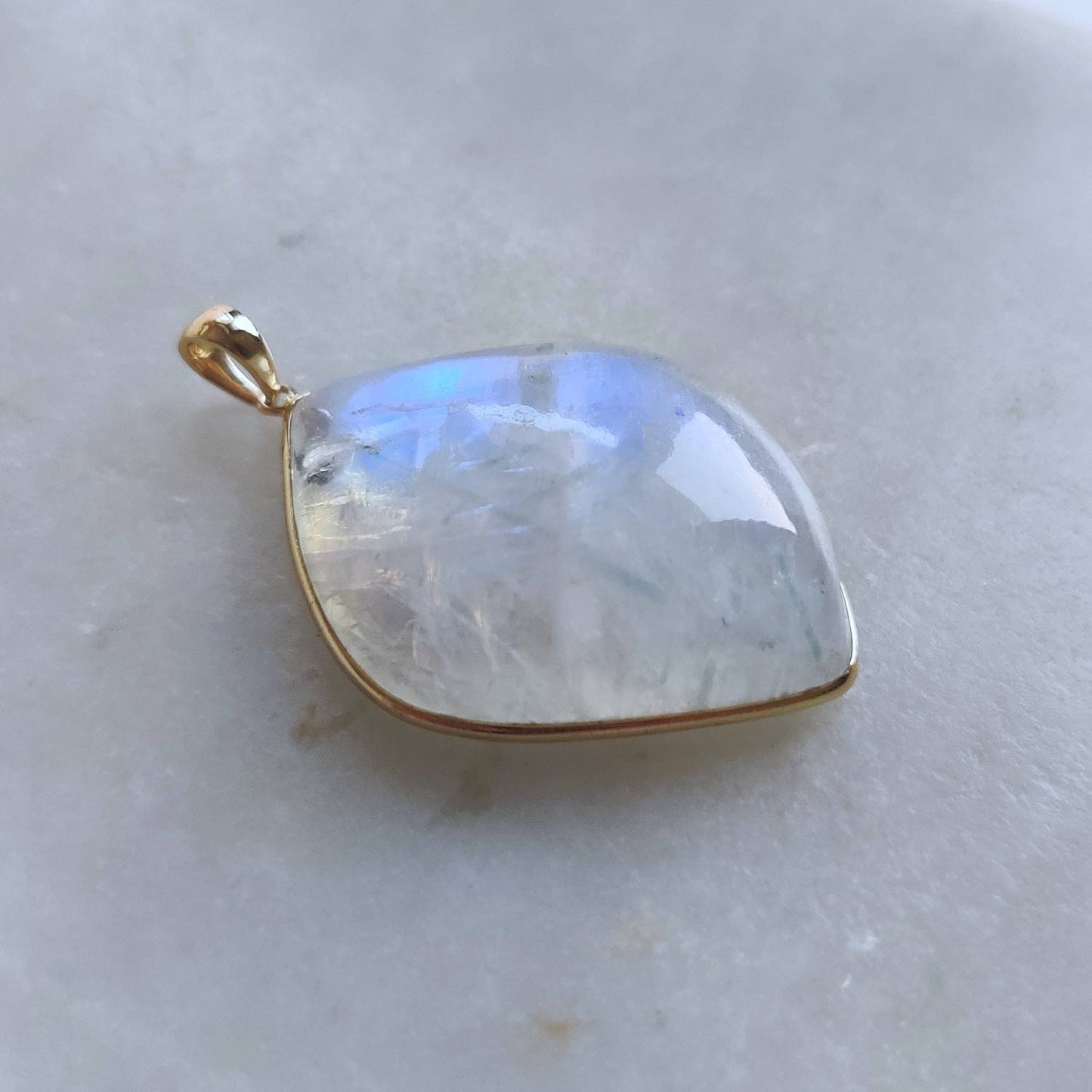 Natural Rainbow Moonstone Necklace, 14K Solid Gold Moonstone Pendant, Yellow Gold Necklace Pendant, Blue Moonstone Jewelry, June Birthstone