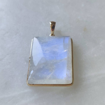 Natural Rainbow Moonstone Necklace, 14K Solid Gold Moonstone Pendant, Yellow Gold Necklace Pendant, Blue Moonstone Jewelry, June Birthstone