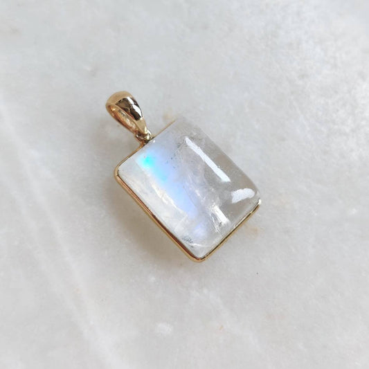 Natural Rainbow Moonstone Pendant, 14K Solid Yellow Gold Moonstone Pendant, Blue Moonstone Jewelry, June Birthstone Pendant, Christmas Gift