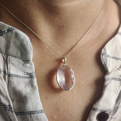 Natural Rose Quartz Pendant, 14K Solid Gold Rose Quartz Pendant, Bezel Pendant, January Birthstone, Christmas Gift, Rose Quartz Jewelry