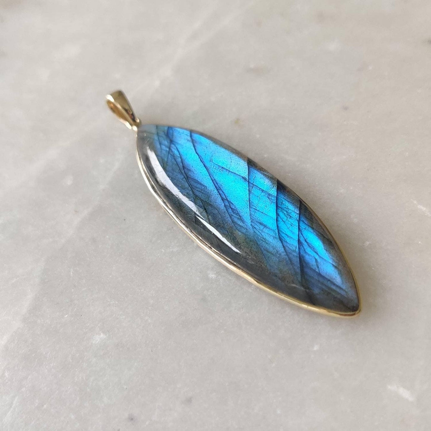 Natural Labradorite Pendant, 14K Solid Gold Labradorite Pendant, Solid Gold Pendant Necklace, November Birthstone, Christmas Gift