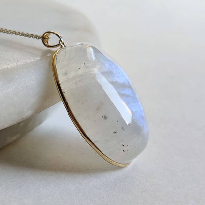 Natural Rainbow Moonstone Necklace, 14K Solid Gold Moonstone Pendant, Yellow Gold Necklace Pendant, Blue Moonstone Jewelry, June Birthstone