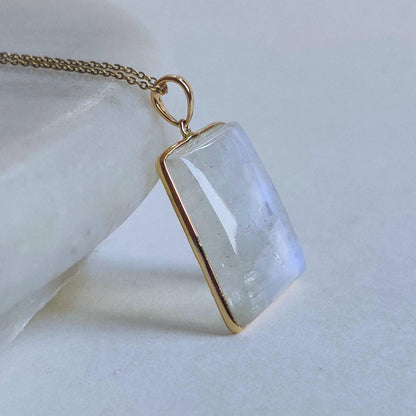 Natural Rainbow Moonstone Necklace, 14K Solid Gold Moonstone Pendant, Yellow Gold Necklace Pendant, Blue Moonstone Jewelry, June Birthstone