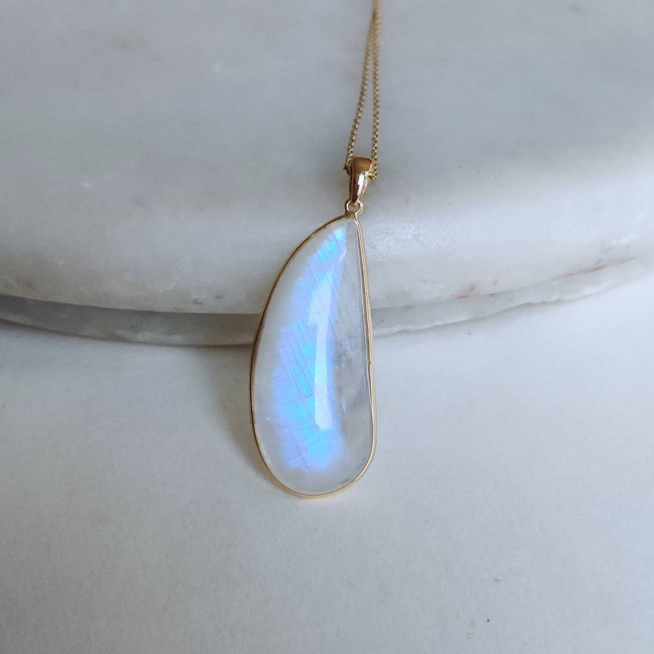 Natural Rainbow Moonstone Pendant, 14K Solid Gold Moonstone Pendant, Blue Moonstone Jewelry, June Birthstone Pendant, Christmas Present