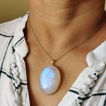 Natural Rainbow Moonstone Necklace, 14K Solid Gold Moonstone Pendant, Yellow Gold Necklace Pendant, Blue Moonstone Jewelry, June Birthstone