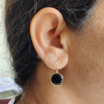 Pendientes de ónix negro en oro de 14 quilates, pendientes de ónix negro natural, pendientes de oro amarillo macizo de 14 quilates, piedra natal de diciembre, regalo de Navidad, pendientes con bisel