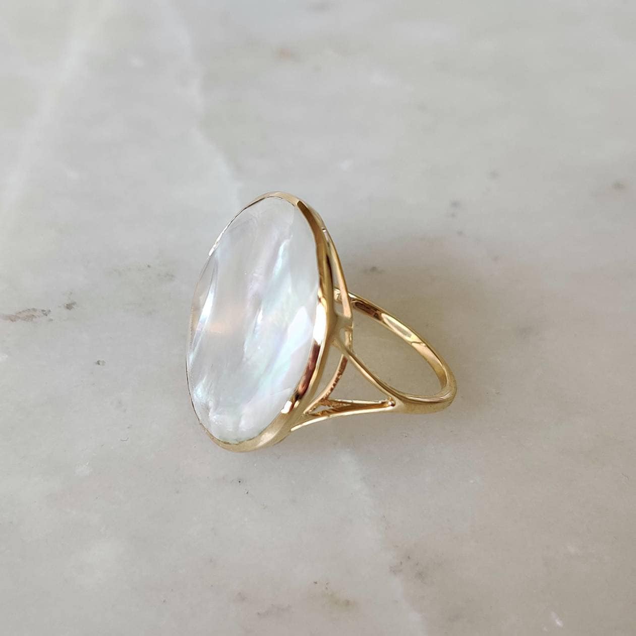 Natural Mother of Pearl Ring, 14K Solid Gold Ring, MOP Gold Ring, Mother Of Pearl Jewelry, June Birthstone, Christmas Gift, Bezel Ring