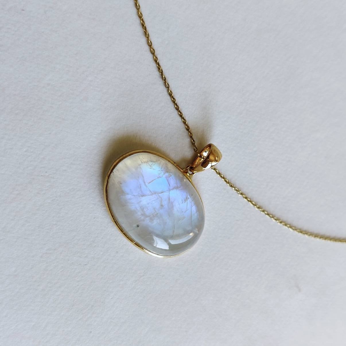 Natural Rainbow Moonstone Necklace, 14K Solid Gold Moonstone Pendant, Yellow Gold Necklace Pendant, Blue Moonstone Jewelry, June Birthstone