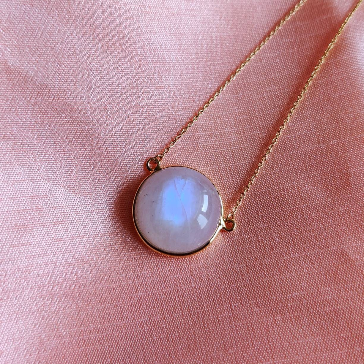 Natural Rainbow Moonstone Necklace, 14K Solid Gold Moonstone Pendant, Yellow Gold Necklace Pendant, Blue Moonstone Jewelry, June Birthstone