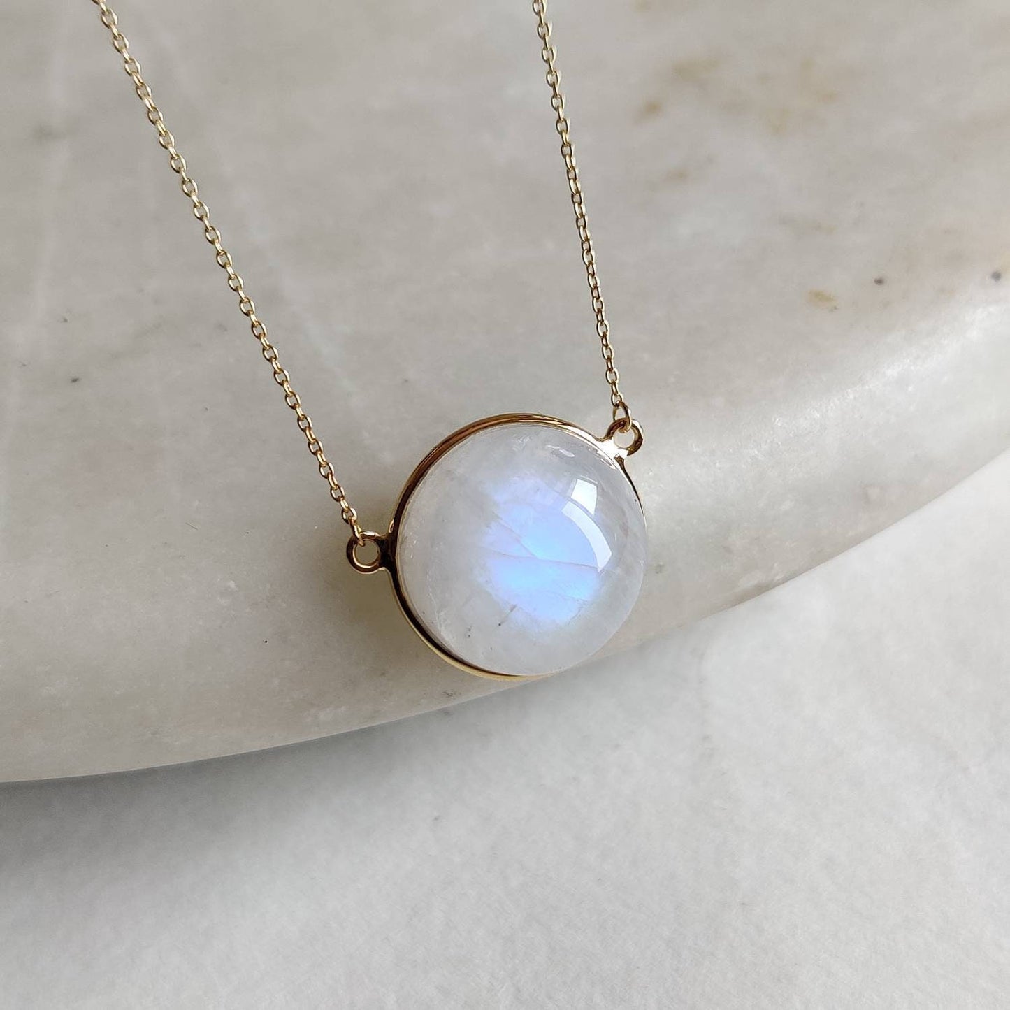 Natural Rainbow Moonstone Necklace, 14K Solid Gold Moonstone Pendant, Yellow Gold Necklace Pendant, Blue Moonstone Jewelry, June Birthstone