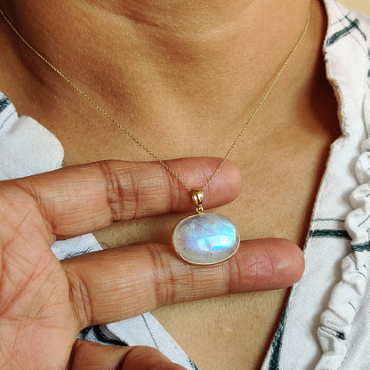 Natural Rainbow Moonstone Necklace, 14K Solid Gold Moonstone Pendant, Yellow Gold Necklace Pendant, Blue Moonstone Jewelry, June Birthstone