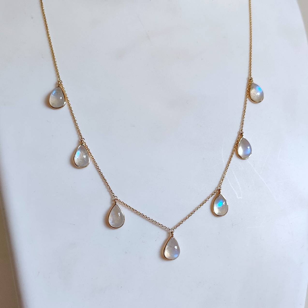 Natural Rainbow Moonstone Necklace, 14K Solid Gold Moonstone Necklace, Yellow Gold Chain Necklace, Blue Moonstone Jewelry, June Birthstone