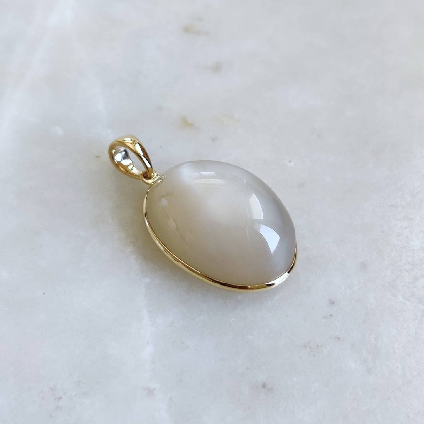 Natural White Moonstone Pendant, 14K Solid Yellow Gold White Moonstone Pendant, June Birthstone, Bezel Pendant, Oval Pendant, Christmas Gift