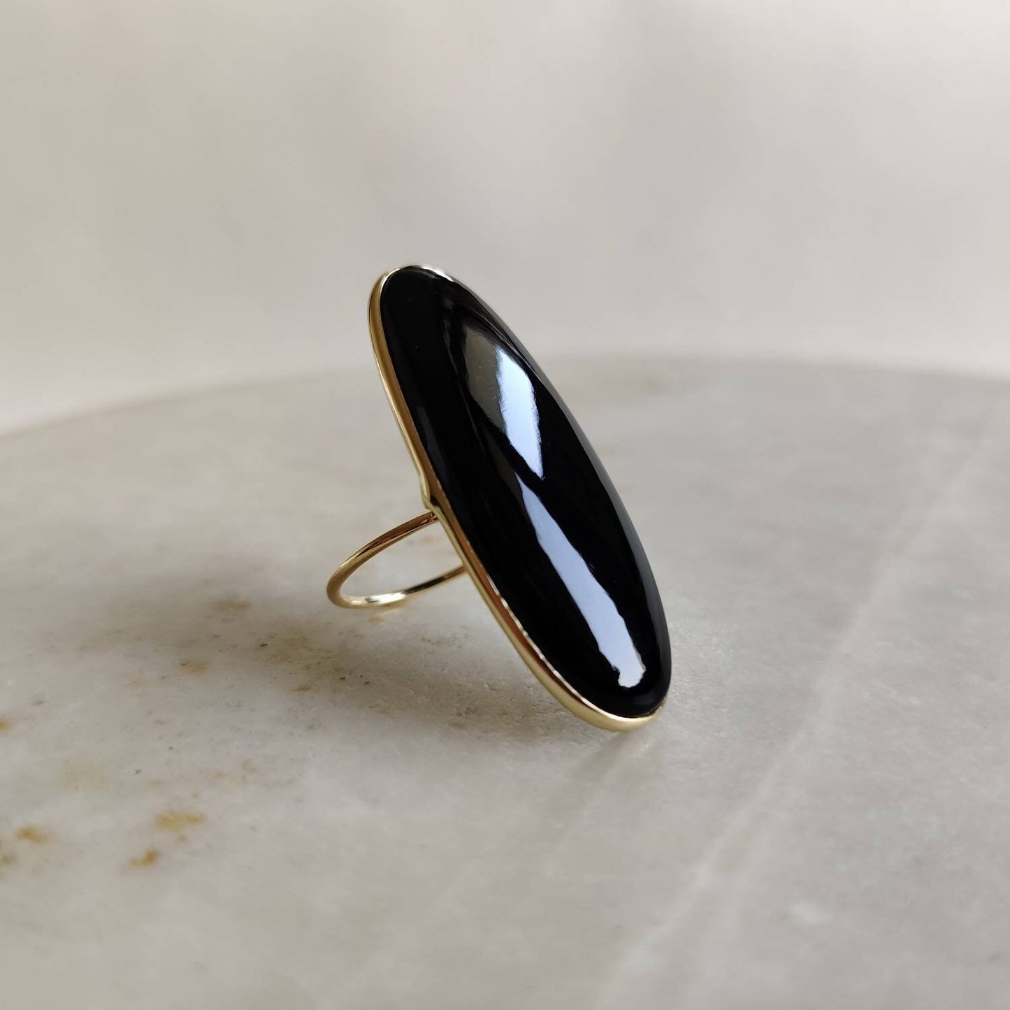 Anillo de ónix negro natural, anillo de oro amarillo macizo de 14 quilates, anillo con piedra natal de diciembre, anillo de ónix de forma oblonga, anillo con bisel, joyería de ónix negro