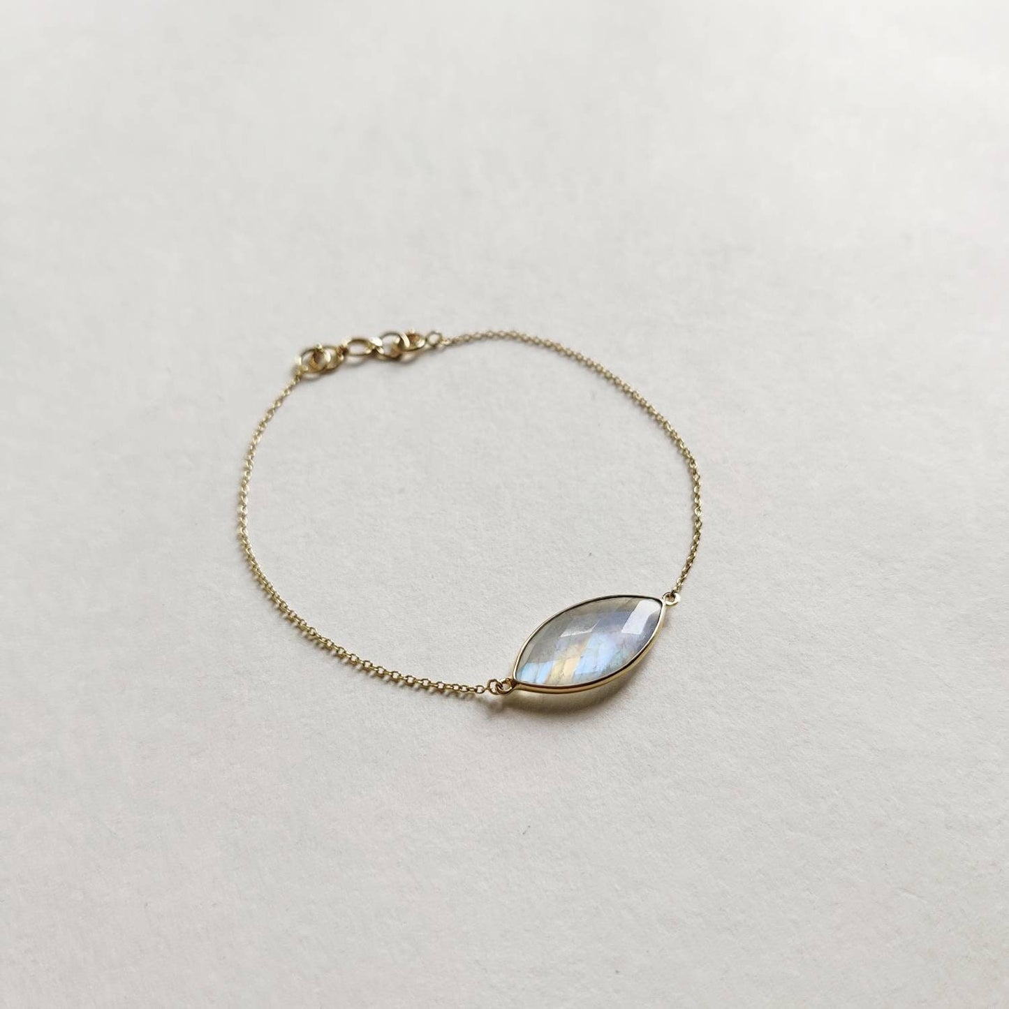 Natural Rainbow Moonstone Bracelet, 14K Yellow Gold Moonstone Bracelet, Chain Bracelet, Dainty Gemstone Bracelet, June Birthstone