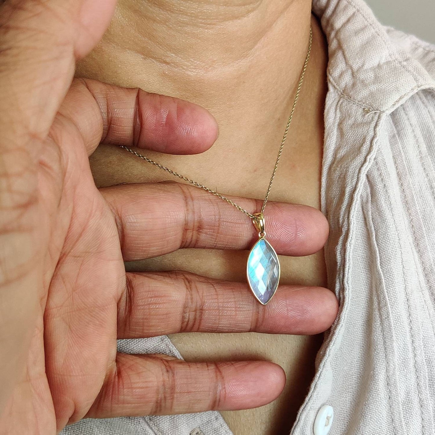 Natural Rainbow Moonstone Necklace, 14K Solid Yellow Gold Rainbow Moonstone Pendant, Blue Moonstone Jewelry, June Birthstone