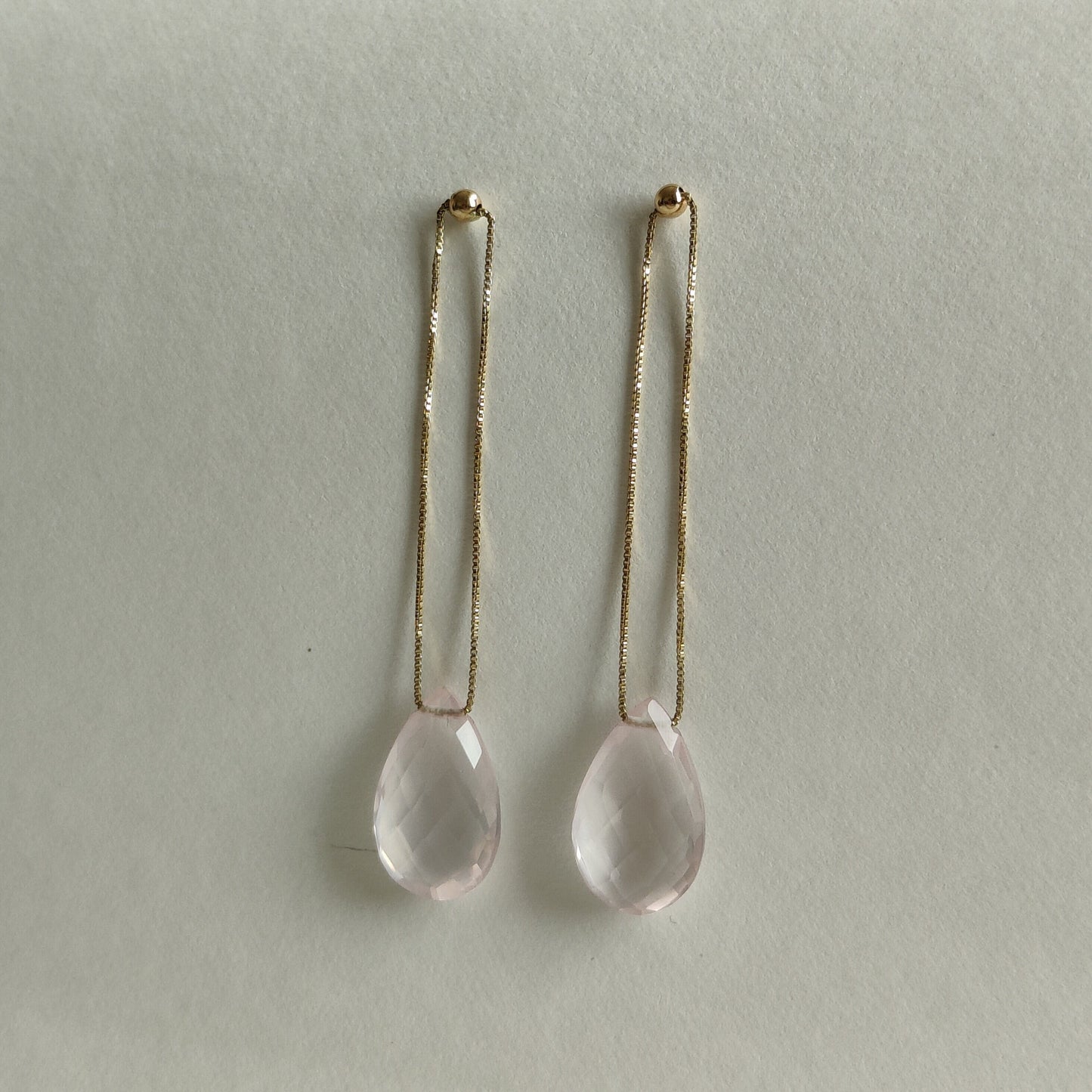 Pendientes de cuarzo rosa natural, pendientes de cuarzo rosa de oro amarillo macizo de 14 quilates, pendientes con piedra de nacimiento de enero, pendientes de pera, regalo de Navidad