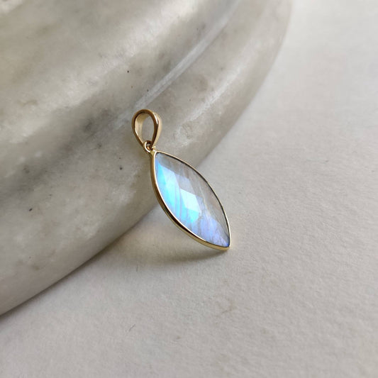 Natural Rainbow Moonstone Necklace, 14K Solid Yellow Gold Rainbow Moonstone Pendant, Blue Moonstone Jewelry, June Birthstone