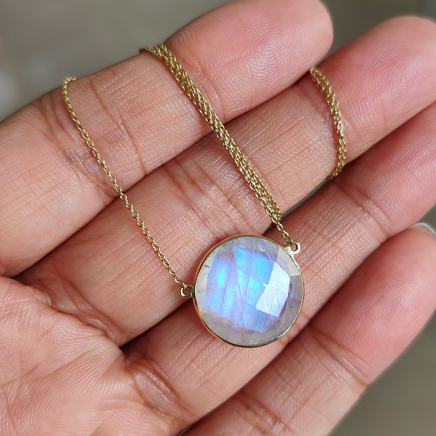 Natural Rainbow Moonstone Necklace, 14K Solid Gold Moonstone Pendant, Yellow Gold Necklace Pendant, Blue Moonstone Jewelry, June Birthstone