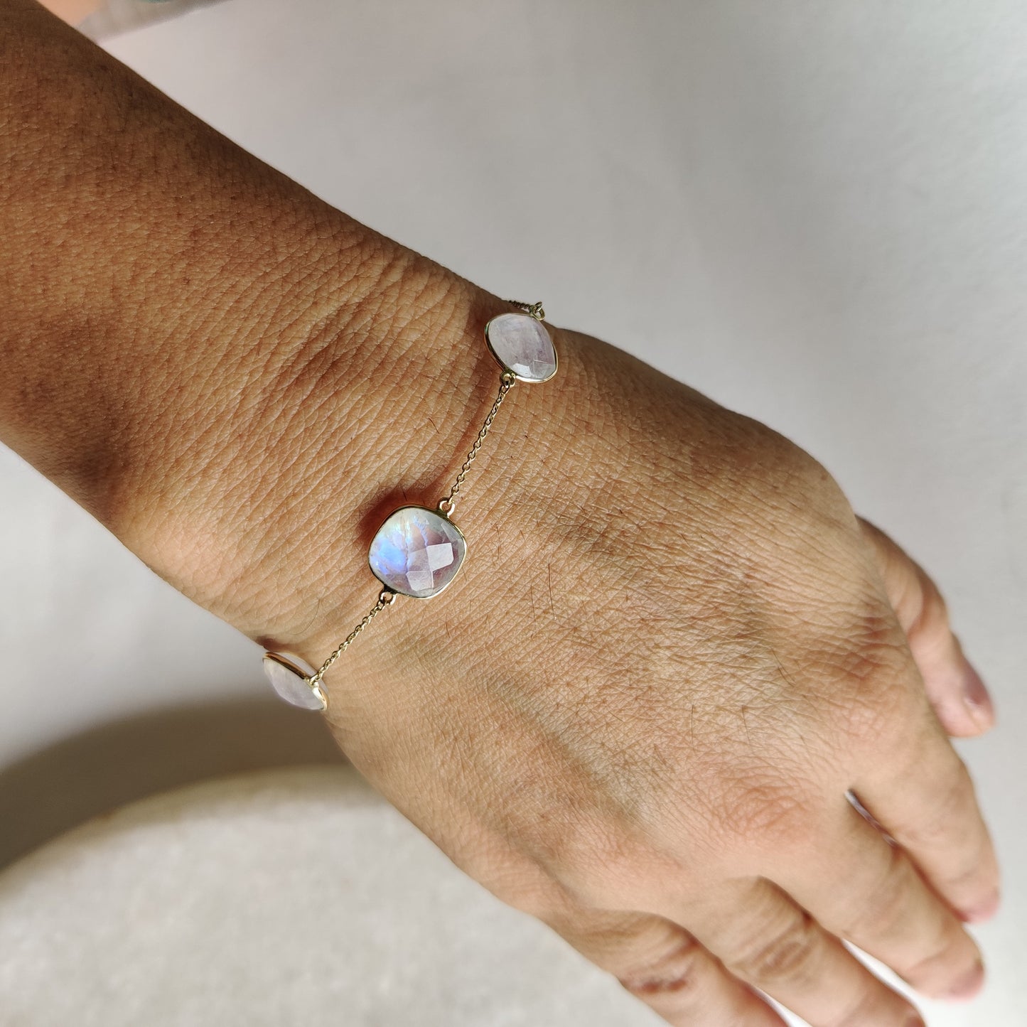 Natural Rainbow Moonstone Bracelet, 14K Yellow Gold Moonstone Bracelet, Chain Bracelet, Dainty Gemstone Bracelet, June Birthstone