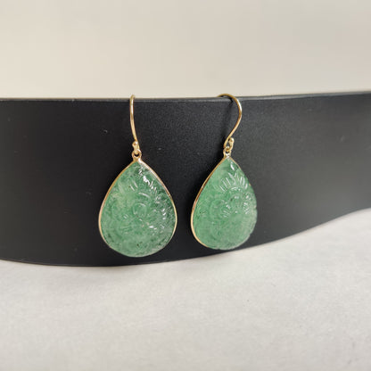 Pendientes tallados de aventurina verde en oro de 14 quilates, pendientes de cuarzo fresa, pendientes de oro amarillo macizo de 14 quilates, piedra natal de mayo, pendientes tallados,