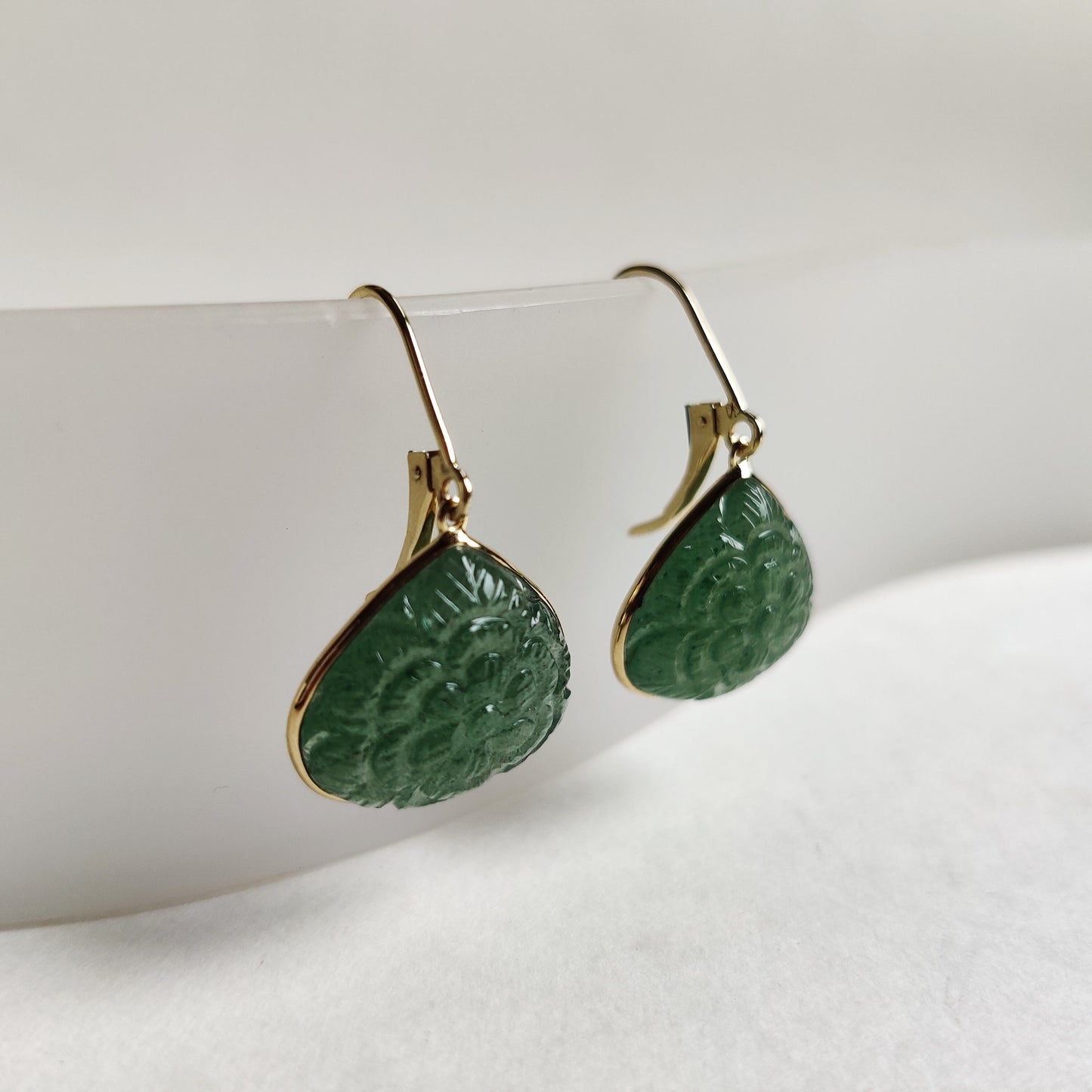 14K Gold Green Aventurine Carving Earring, Strawberry Quartz Earrings, 14K Solid Yellow Gold Earrings, May Birthstone, Carving Earrings,