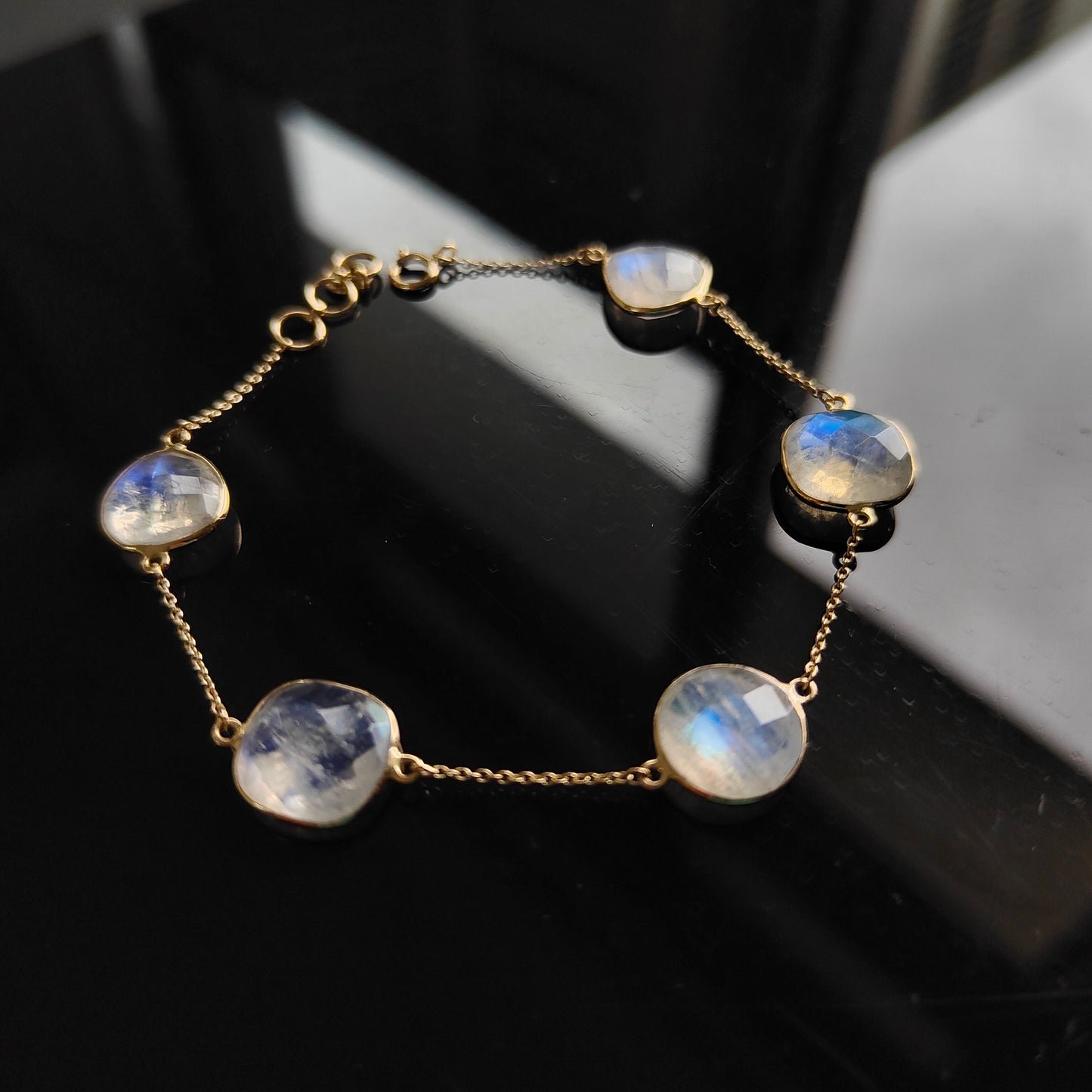 Natural Rainbow Moonstone Bracelet, 14K Yellow Gold Moonstone Bracelet, Chain Bracelet, Dainty Gemstone Bracelet, June Birthstone