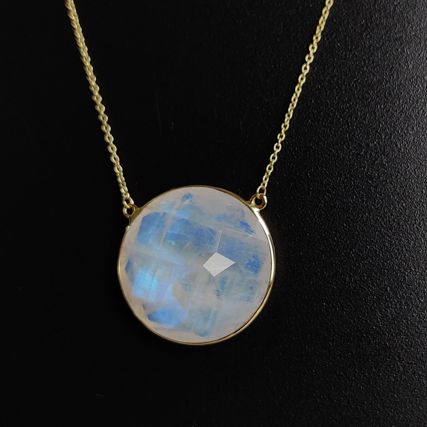 Natural Rainbow Moonstone Necklace, 14K Solid Gold Moonstone Pendant, Yellow Gold Necklace Pendant, Blue Moonstone Jewelry, June Birthstone